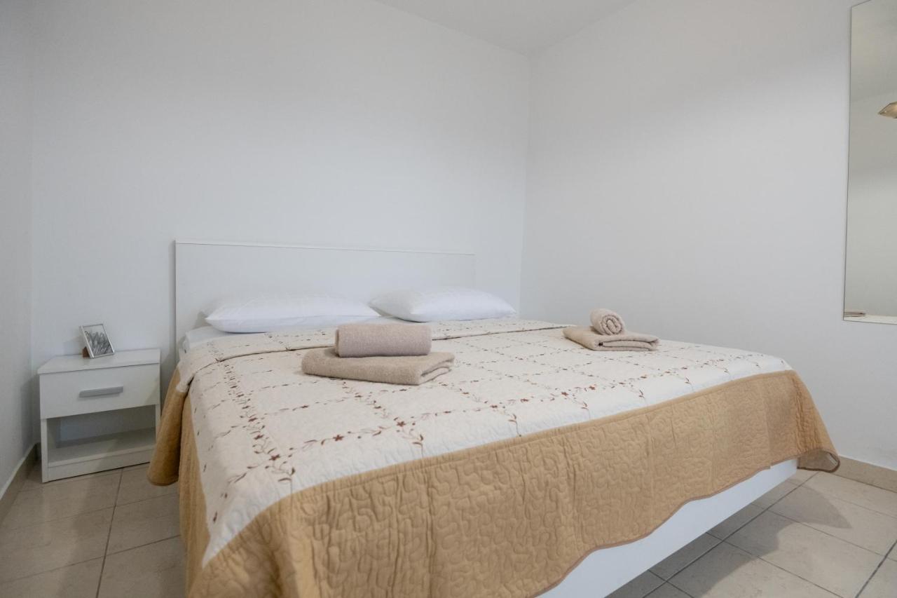 Apartman Ruza พอดโกรา ภายนอก รูปภาพ